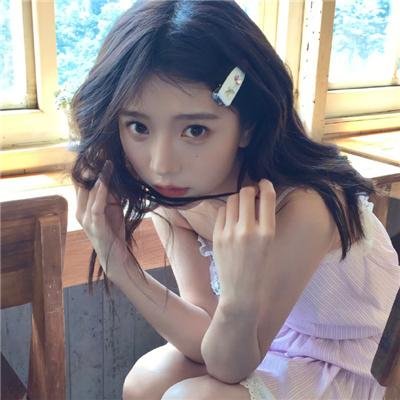 港口的日本姑娘